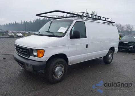 2005 Ford E-250 Commercial/Recreational z USA, uszkodzony, nr VIN 1FTNE24L35HA62847